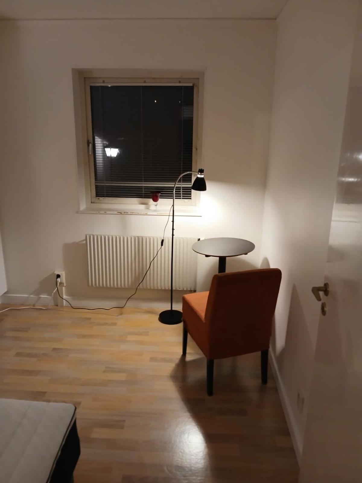 3 Laegenheter Med Totalt 5 Sovrum Och 8 Baeddar Ruda Eksteriør billede